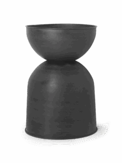 Ferm LIVING | Hourglass Pots - Various Sizes - Black / Dark Grey -Earl of East Store 100131629 2 1566245095 750x 00e9bc97 9d80 4613 9194 e64c87708d46