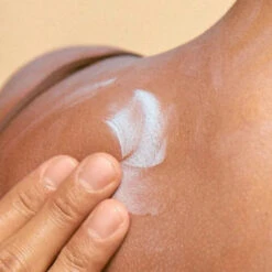 Koa | Body Mineral SPF30 Sunscreen - 5.9 FL/oz -Earl of East Store KOAbodymineralsunscreen3