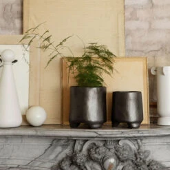 Ferm LIVING | Esca Plant Pot - Medium - Black -Earl of East Store earl of east ferm living esca pot1 7e093308 3de7 492b b84c cd5838480957