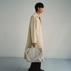 Ölend | Ona Soft Bag - Sand 8 Ölend | Ona Soft Bag - Sand -Earl of East Store olend ona bag sand lifestyle 1